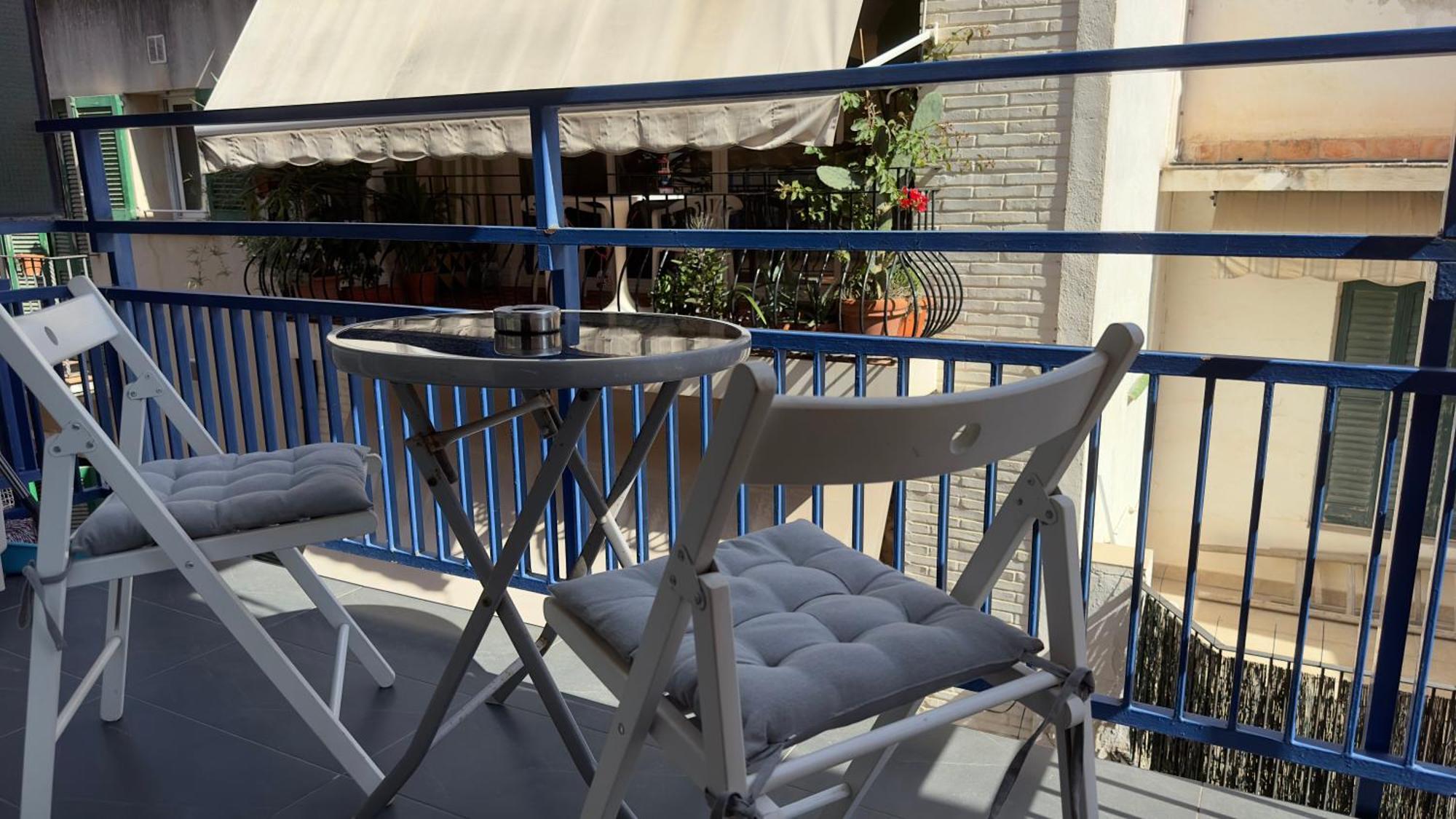 Sunny Flat In Sitges 30 Seconds To Beach, Balcony & Sea Views! Luaran gambar